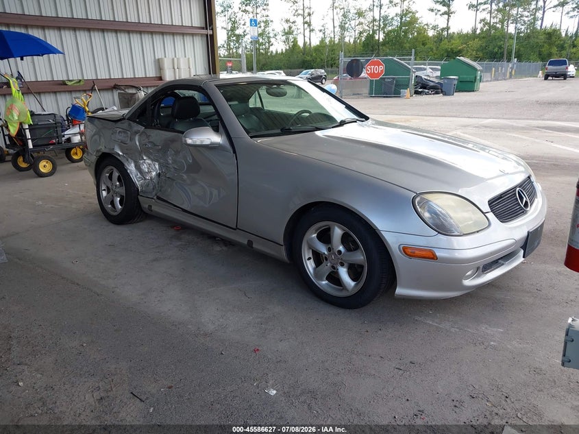 2003 Mercedes-benz Slk-klasse VIN WDBKK65F63F286052 IAAI salvage auction — RIGHT SIDE, Rebuildable (Florida), sold $25 on 2026-07-28 (photo 1)