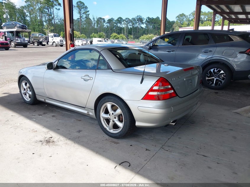 2003 Mercedes-benz Slk-klasse VIN WDBKK65F63F286052 IAAI salvage auction — RIGHT SIDE, Rebuildable (Florida), sold $25 on 2026-07-28 (photo 3)