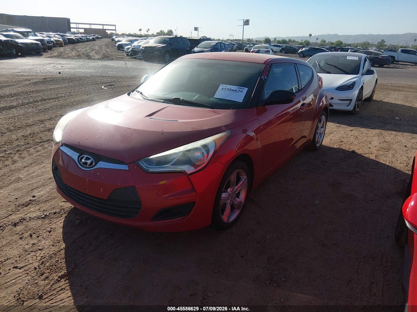 2013 Hyundai Veloster VIN KMHTC6AD0DU105737 IAAI salvage auction — NORMAL WEAR, Clear-Dealer Only (Arizona), sold $325 on 2026-07-28 (photo 2)