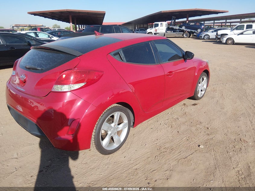 2013 Hyundai Veloster VIN KMHTC6AD0DU105737 IAAI salvage auction — NORMAL WEAR, Clear-Dealer Only (Arizona), sold $325 on 2026-07-28 (photo 4)