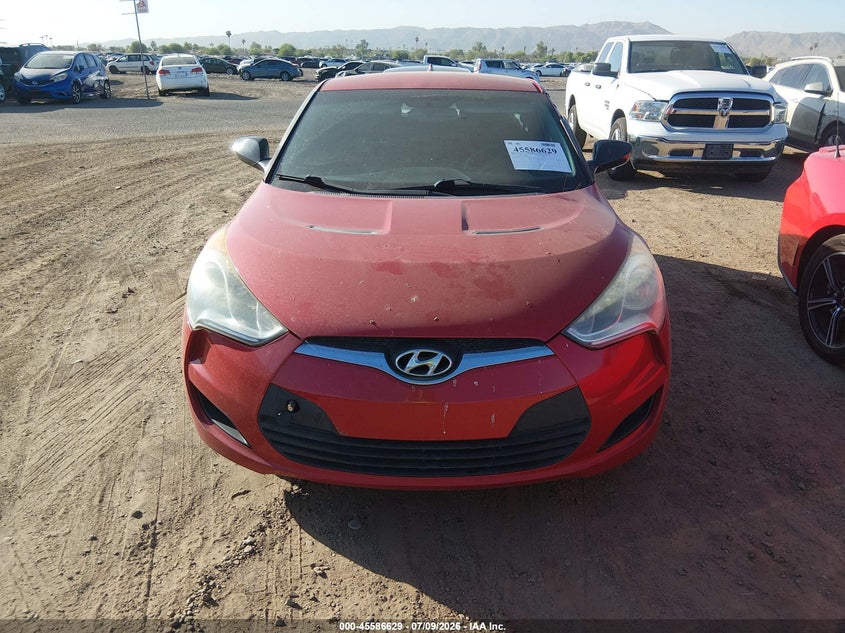 2013 Hyundai Veloster VIN KMHTC6AD0DU105737 IAAI salvage auction — NORMAL WEAR, Clear-Dealer Only (Arizona), sold $325 on 2026-07-28 (photo 6)