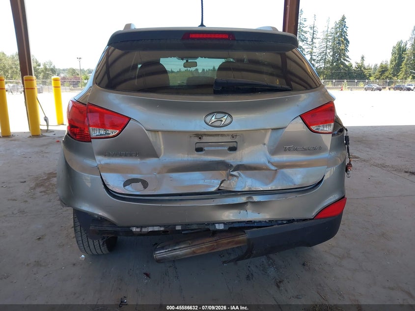 2011 Hyundai Tucson VIN KM8JU3AC8BU128870 IAAI salvage auction — REAR END, Bill Of Sale (Washington), sold $650 on 2026-07-29 (photo 6)