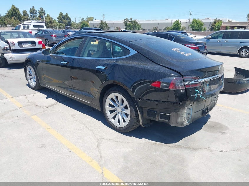 2017 Tesla Model s VIN 5YJSA1E22HF191679 IAAI salvage auction — REAR END, Salvage Title, sold $7,100 on 2026-08-03 (photo 3)
