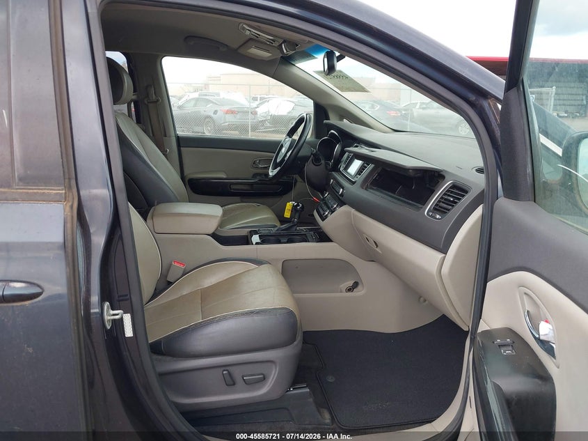 2016 Kia SEDONA VIN KNDMC5C12G6169762 IAAI salvage auction — NORMAL WEAR, Clear (Hawaii), sold $425 on 2026-07-28 (photo 5)