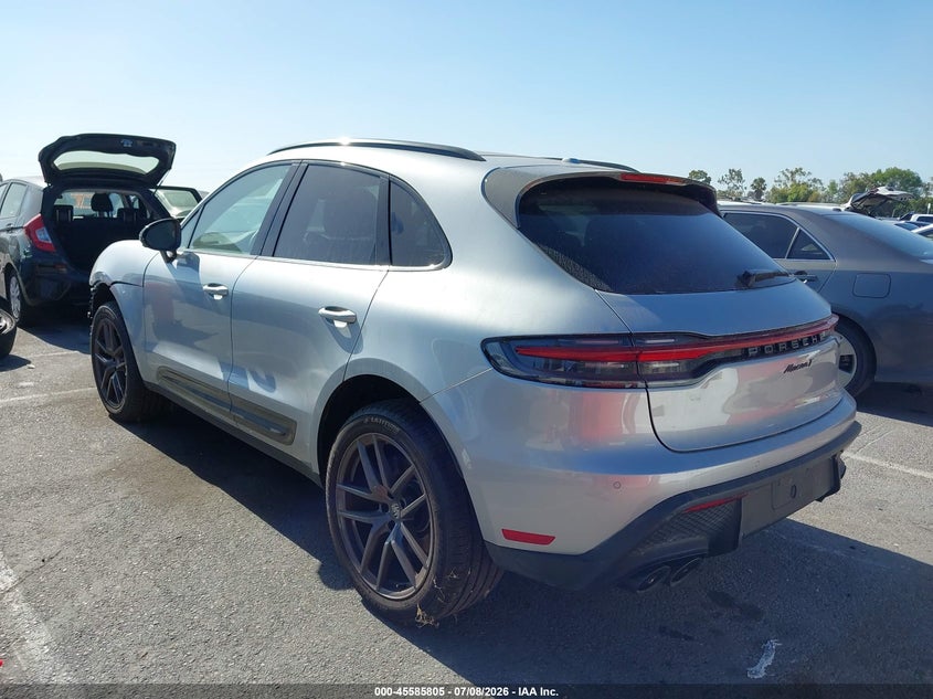 2025 Porsche Macan VIN WP1AA2A58SLB06817 IAAI salvage auction — RIGHT FRONT, Salvage Title, sold $24,050 on 2026-09-10 (photo 3)