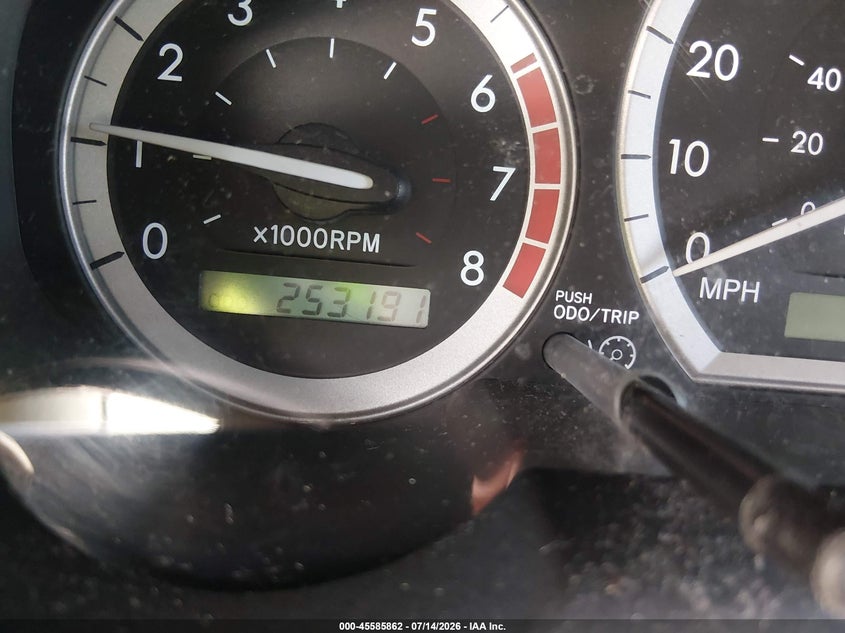 2004 Toyota Sienna VIN 5TDZA22C94S210493 IAAI salvage auction — NORMAL WEAR, Clear-Dealer Only (North Carolina), sold $1,150 on 2026-07-20 (photo 7)