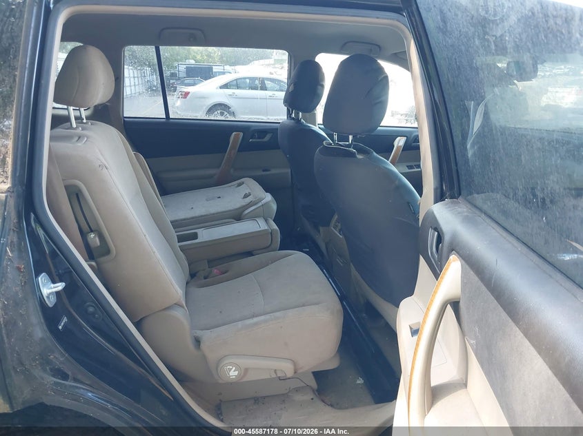 2010 Toyota Highlander hybrid VIN JTEBW3EH5A2041555 IAAI salvage auction — NORMAL WEAR, Clear (Illinois), sold $675 on 2026-07-20 (photo 8)