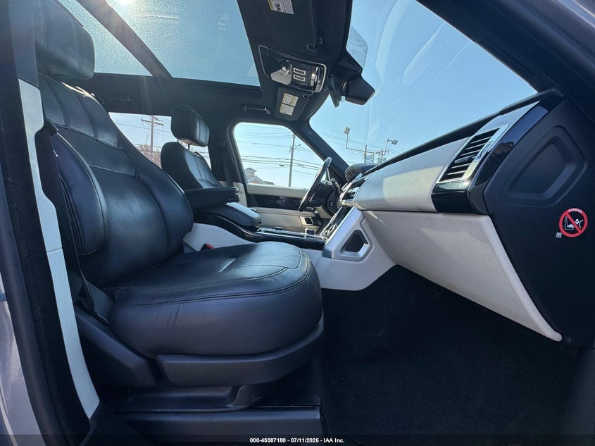 2019 Land rover RANGE ROVER VIN SALGS5RE3KA541540 IAAI salvage auction — UNKNOWN, Clear (Massachusetts), sold $12,250 on 2026-07-29 (photo 5)