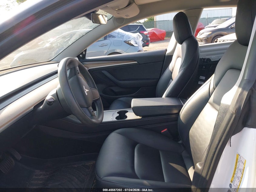 2023 Tesla Model 3 VIN 5YJ3E1EAXPF403940 IAAI salvage auction — RIGHT SIDE, Salvage (Pennsylvania), sold $7,100 on 2026-07-31 (photo 5)