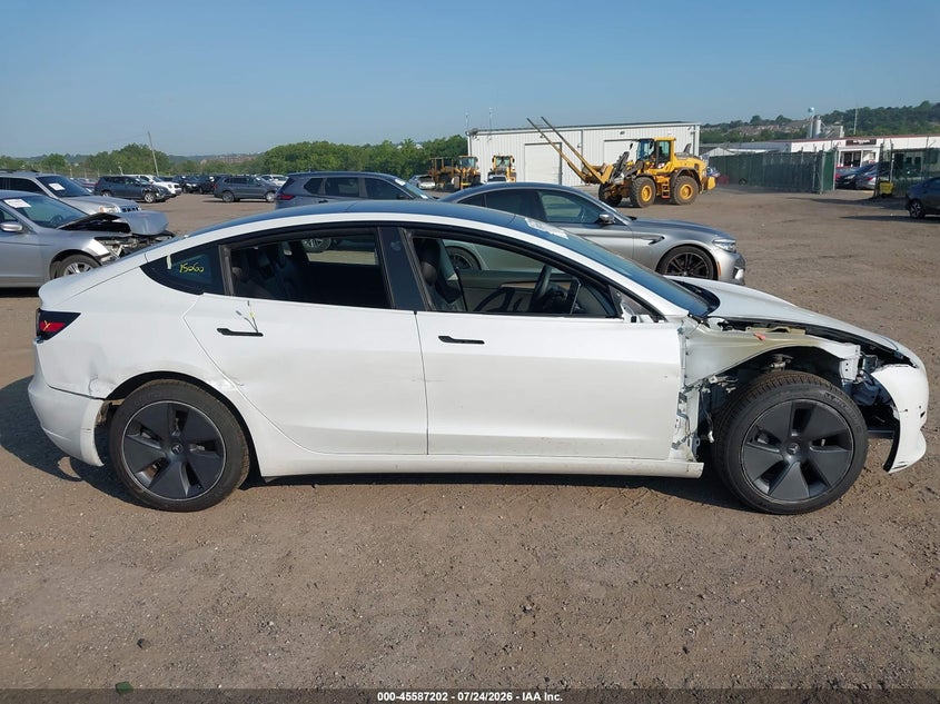 2023 Tesla Model 3 VIN 5YJ3E1EAXPF403940 IAAI salvage auction — RIGHT SIDE, Salvage (Pennsylvania), sold $7,100 on 2026-07-31 (photo 6)