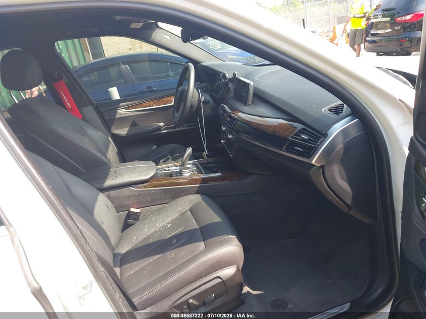2017 BMW X5 VIN 5UXKR0C38H0X77704 IAAI salvage auction — LEFT FRONT, Salvage - Greater Than 75% (Maryland), sold $11,100 on 2026-07-28 (photo 5)