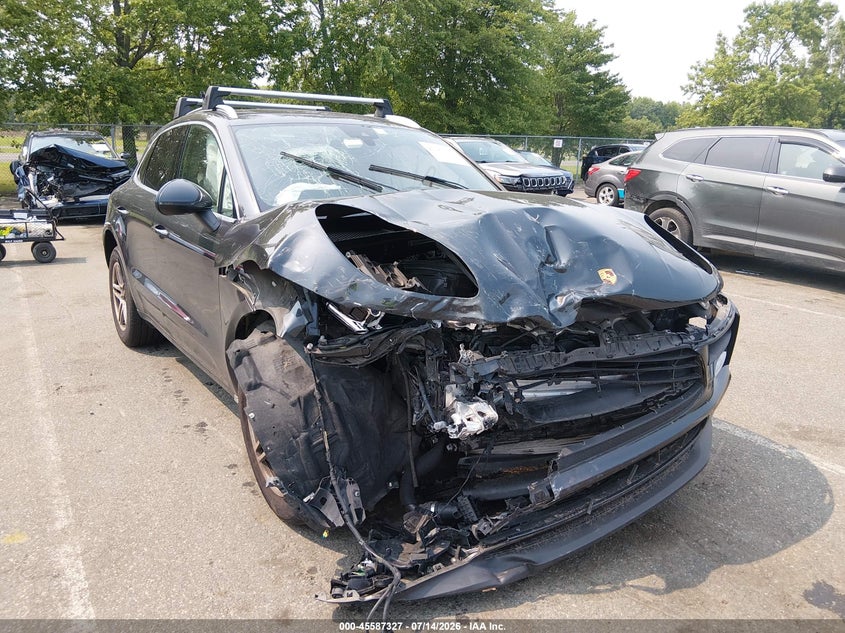 2021 Porsche Macan VIN WP1AA2A55MLB05093 IAAI salvage auction — FRONT END, Wait Title, sold $2,575 on 2026-08-17 (photo 1)