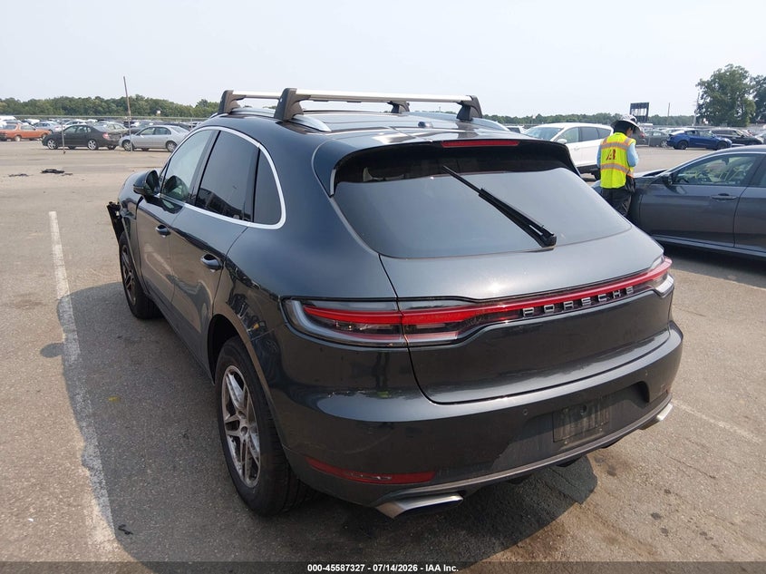 2021 Porsche Macan VIN WP1AA2A55MLB05093 IAAI salvage auction — FRONT END, Wait Title, sold $2,575 on 2026-08-17 (photo 3)