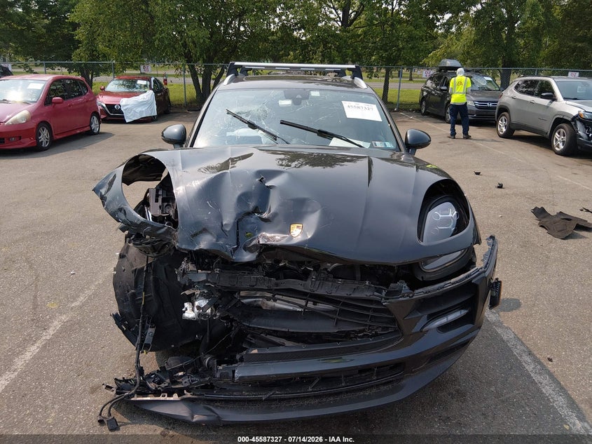 2021 Porsche Macan VIN WP1AA2A55MLB05093 IAAI salvage auction — FRONT END, Wait Title, sold $2,575 on 2026-08-17 (photo 6)
