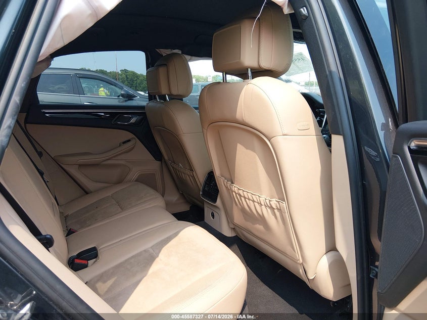 2021 Porsche Macan VIN WP1AA2A55MLB05093 IAAI salvage auction — FRONT END, Wait Title, sold $2,575 on 2026-08-17 (photo 8)