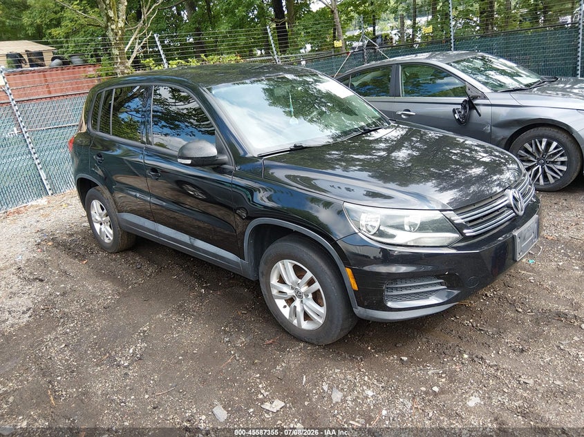 2014 Volkswagen Tiguan VIN WVGBV3AX0EW614957 IAAI salvage auction — NORMAL WEAR, Clear (Virginia), sold $425 on 2026-07-30 (photo 1)
