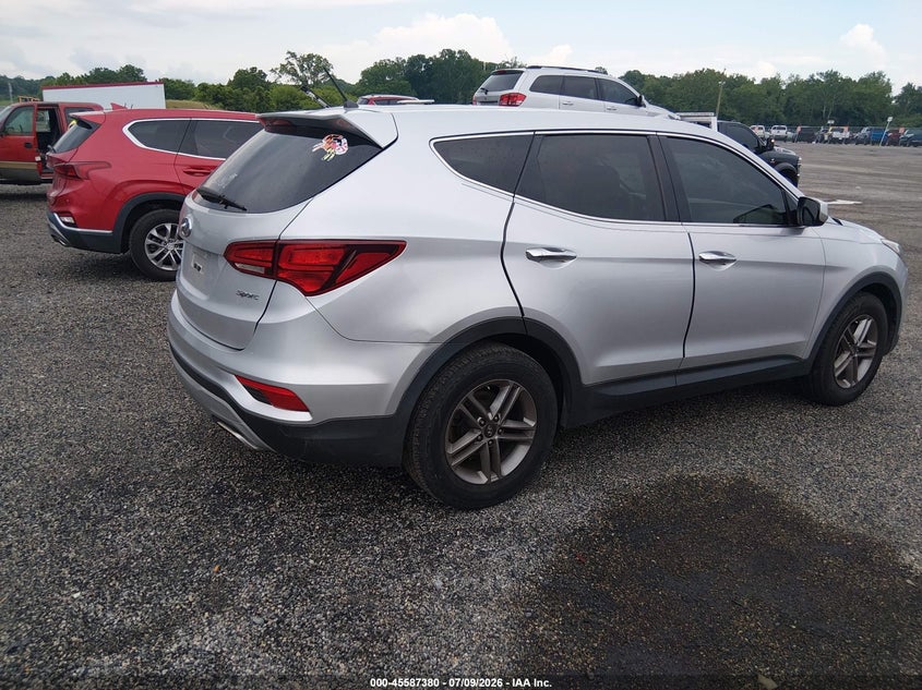 2018 Hyundai Santa fe VIN 5XYZT3LB2JG565083 IAAI salvage auction — UNKNOWN, Salvage Title, sold $2,550 on 2026-07-30 (photo 4)