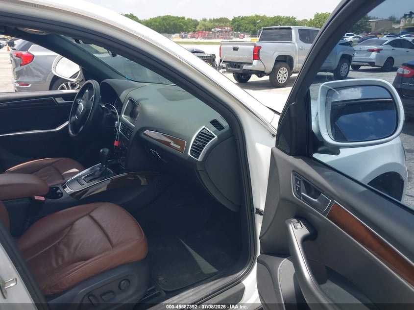 2012 Audi Q5 VIN WA1CFAFP1CA138628 IAAI salvage auction — NORMAL WEAR, Clear (Florida), sold $500 on 2026-07-30 (photo 5)