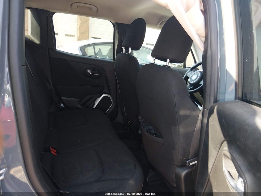 2018 Jeep Renegade VIN ZACCJABB2JPJ30787 IAAI salvage auction — RIGHT SIDE, Wait Title, sold $975 on 2026-08-13 (photo 8)