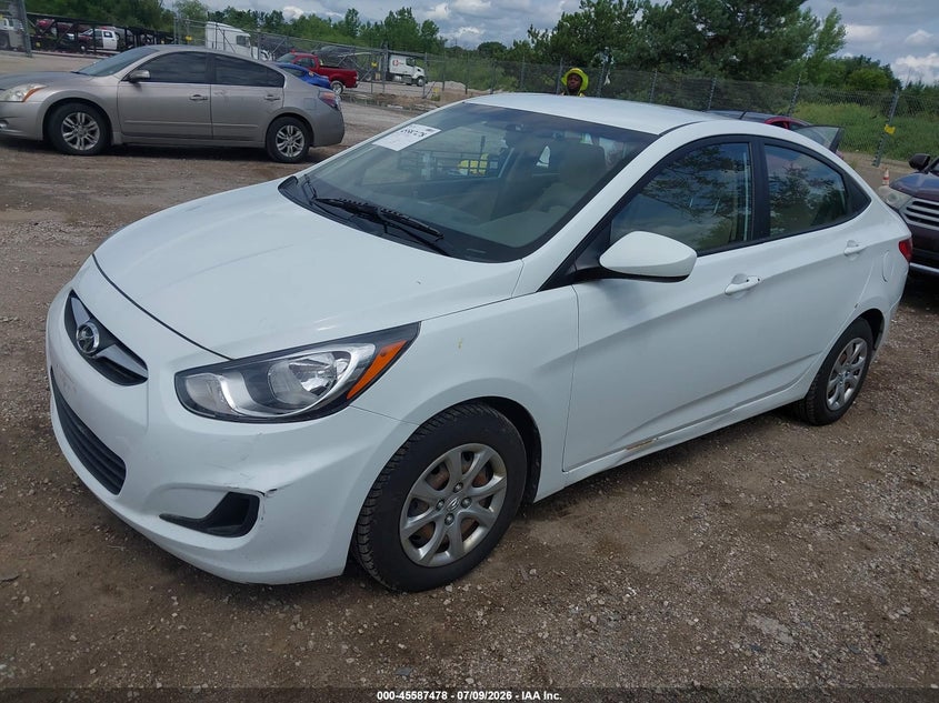 2013 Hyundai Accent VIN KMHCT4AE5DU420434 IAAI salvage auction — NORMAL WEAR, Clear-Endorsement (Wisconsin), sold $2,050 on 2026-07-14 (photo 2)