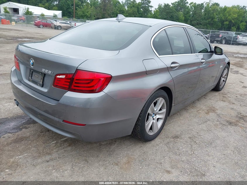2013 BMW 5 series VIN WBAXG5C59DD232042 IAAI salvage auction — NORMAL WEAR, Clear (Virginia), sold $1,100 on 2026-07-24 (photo 4)