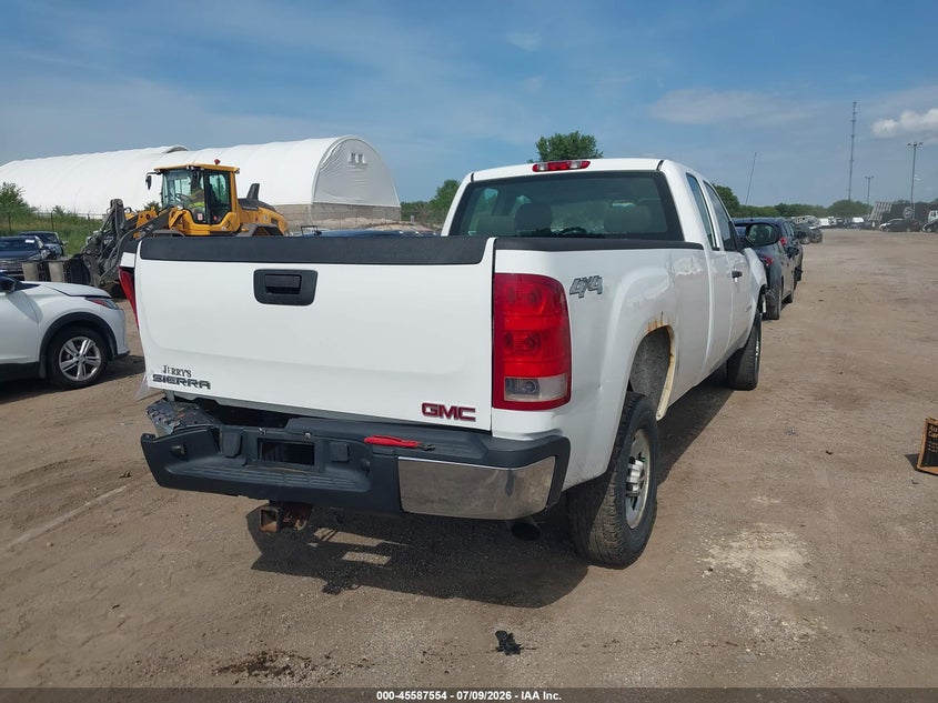 2009 Gmc SIERRA VIN 1GTHK49K49E134275 IAAI salvage auction — REAR END, Salvage (Iowa), sold $1,550 on 2026-07-29 (photo 4)