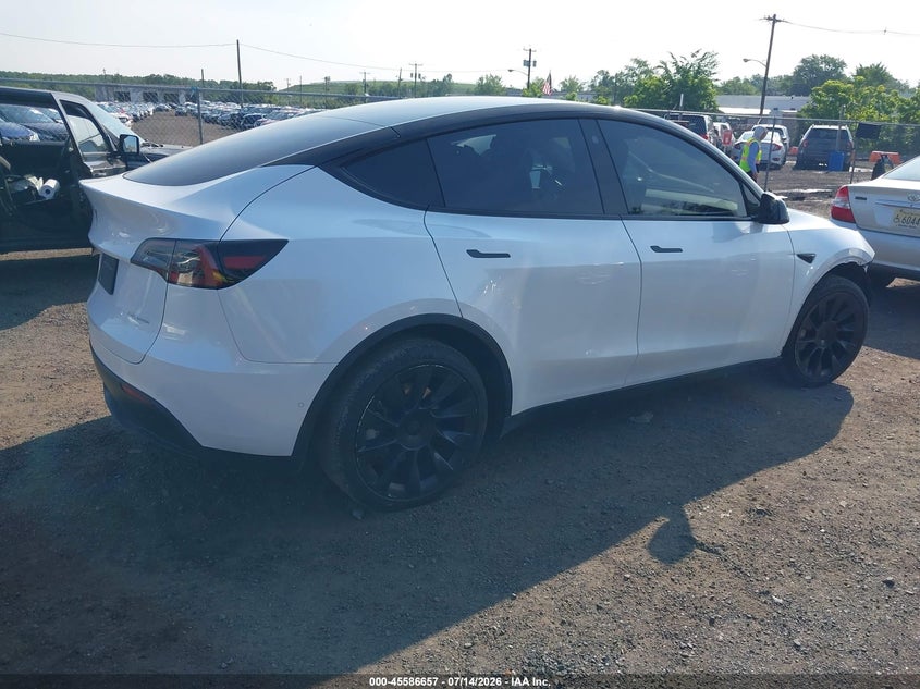 2022 Tesla Model y VIN 7SAYGDEE2NA014498 IAAI salvage auction — FRONT END, Salvage (New Jersey), sold $12,500 on 2026-07-30 (photo 4)
