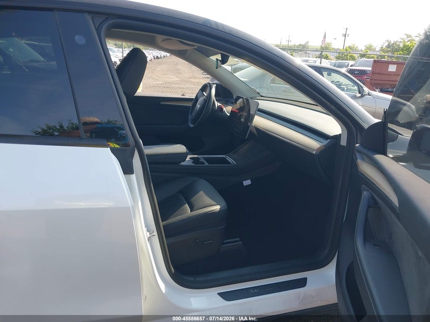 2022 Tesla Model y VIN 7SAYGDEE2NA014498 IAAI salvage auction — FRONT END, Salvage (New Jersey), sold $12,500 on 2026-07-30 (photo 5)