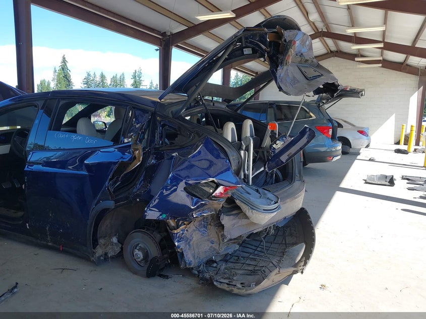 2025 Tesla Model x VIN 7SAXCBE5XSF471179 IAAI salvage auction — FRONT & REAR, Wait Title, sold $19,950 on 2026-08-20 (photo 6)