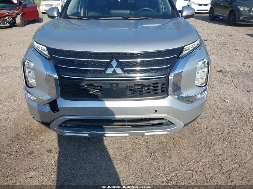 2022 Mitsubishi Outlander VIN JA4J3UA81NZ043721 IAAI salvage auction — NORMAL WEAR, Clear (Florida), sold $7,400 on 2026-07-14 (photo 6)