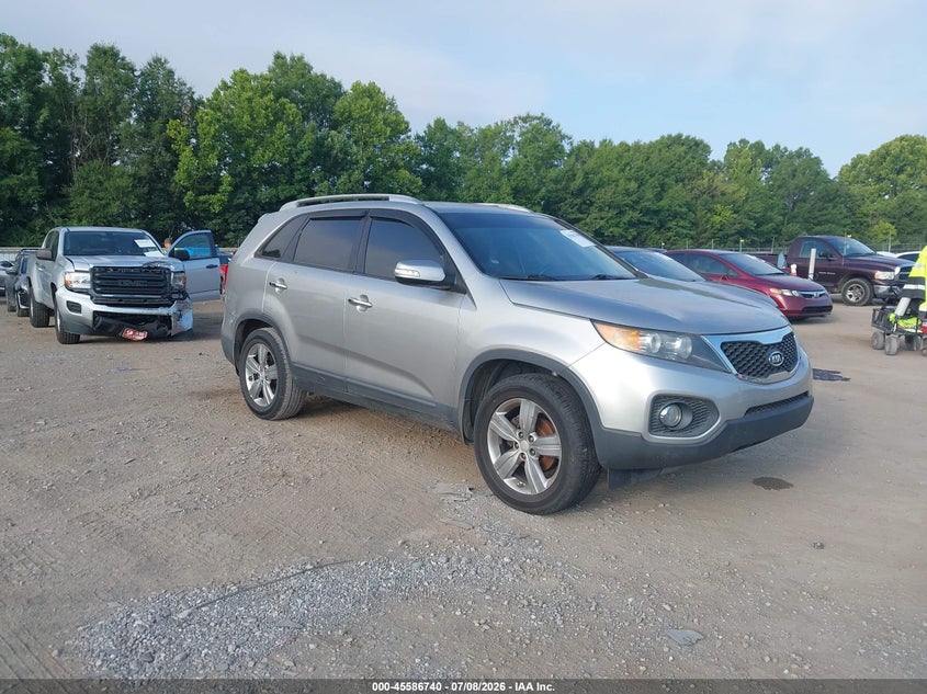 2013 Kia Sorento VIN 5XYKU3A68DG337887 IAAI salvage auction — NORMAL WEAR, Clear (Tennessee), sold $800 on 2026-07-16 (photo 1)