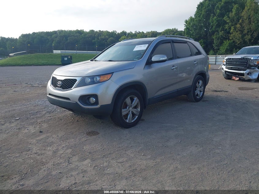 2013 Kia Sorento VIN 5XYKU3A68DG337887 IAAI salvage auction — NORMAL WEAR, Clear (Tennessee), sold $800 on 2026-07-16 (photo 2)