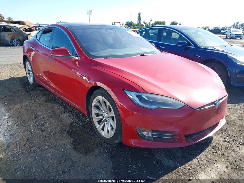 2017 Tesla Model s VIN 5YJSA1E26HF217426 — IAAI salvage auction photo