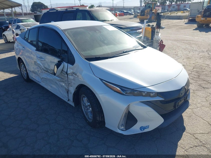 2021 Toyota Prius VIN JTDKAMFP0M3167609 IAAI salvage auction — RIGHT SIDE, Salvage (California), sold $5,100 on 2026-07-29 (photo 1)