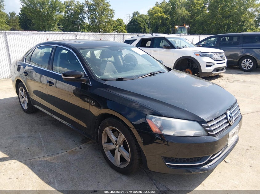 2013 Volkswagen Passat VIN 1VWBN7A37DC044560 IAAI salvage auction — NORMAL WEAR, Clear (Illinois), sold $1,000 on 2026-09-01 (photo 1)