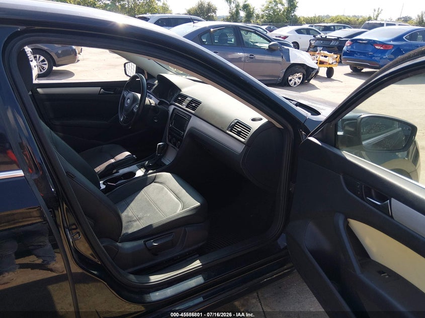 2013 Volkswagen Passat VIN 1VWBN7A37DC044560 IAAI salvage auction — NORMAL WEAR, Clear (Illinois), sold $1,000 on 2026-09-01 (photo 5)