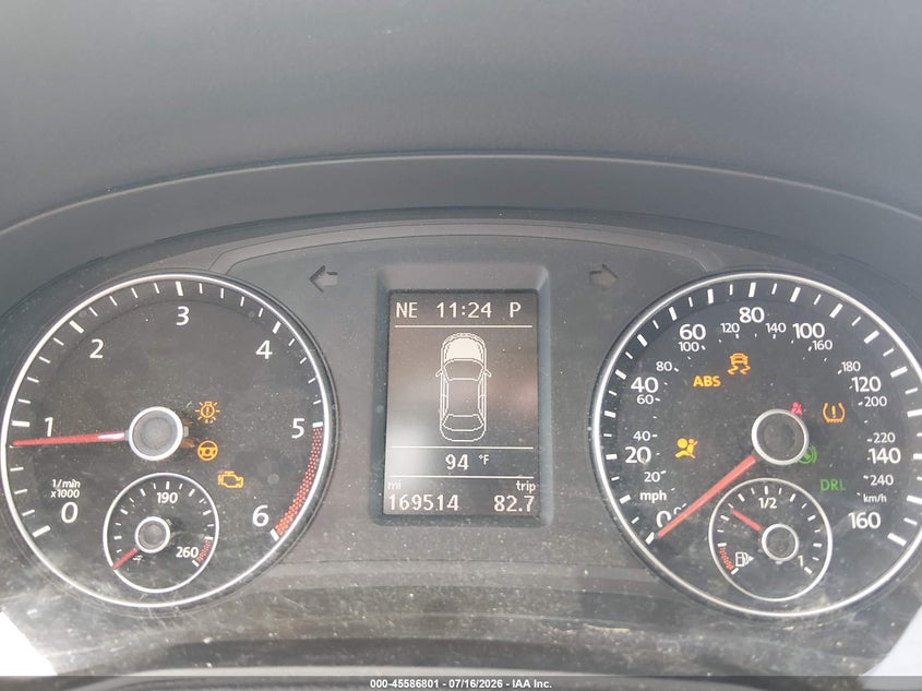 2013 Volkswagen Passat VIN 1VWBN7A37DC044560 IAAI salvage auction — NORMAL WEAR, Clear (Illinois), sold $1,000 on 2026-09-01 (photo 7)