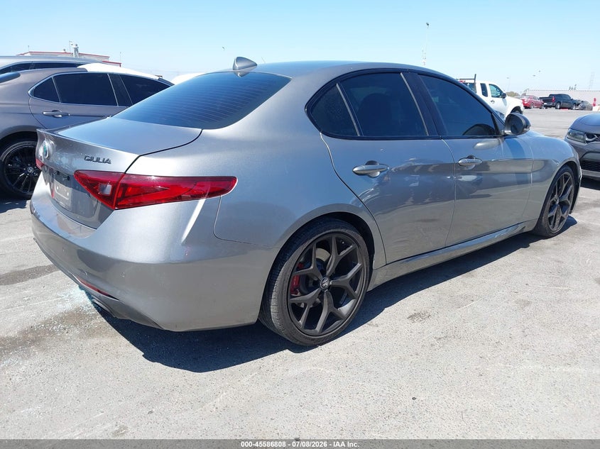 2020 Alfa romeo Giulia VIN ZARFAMAN2L7624327 IAAI salvage auction — UNDERCARRIAGE, Salvage Title, sold $3,650 on 2026-08-06 (photo 4)