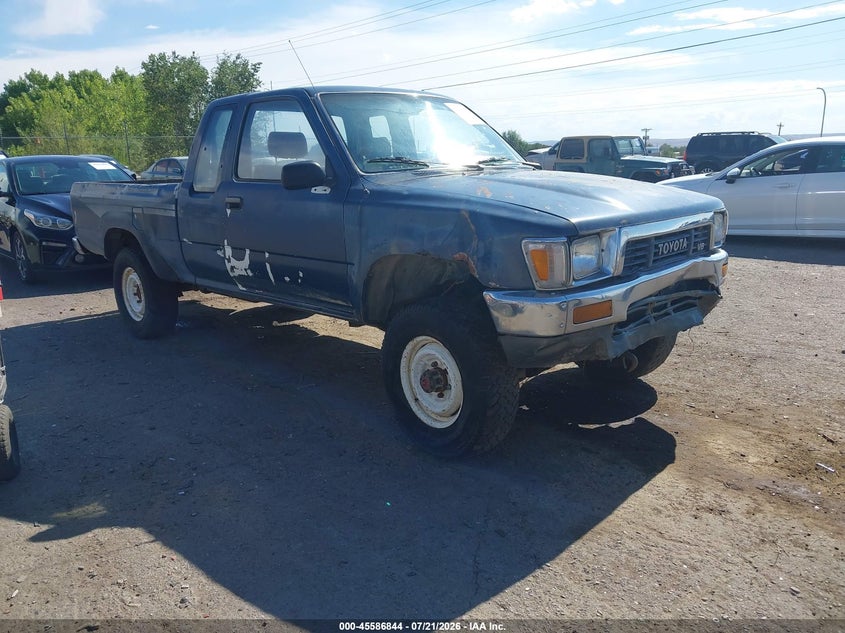 1990 Toyota Pickup VIN JT4VN13D3L0013941 IAAI salvage auction — NORMAL WEAR, Clear (New Mexico), sold $2,550 on 2026-07-29 (photo 1)