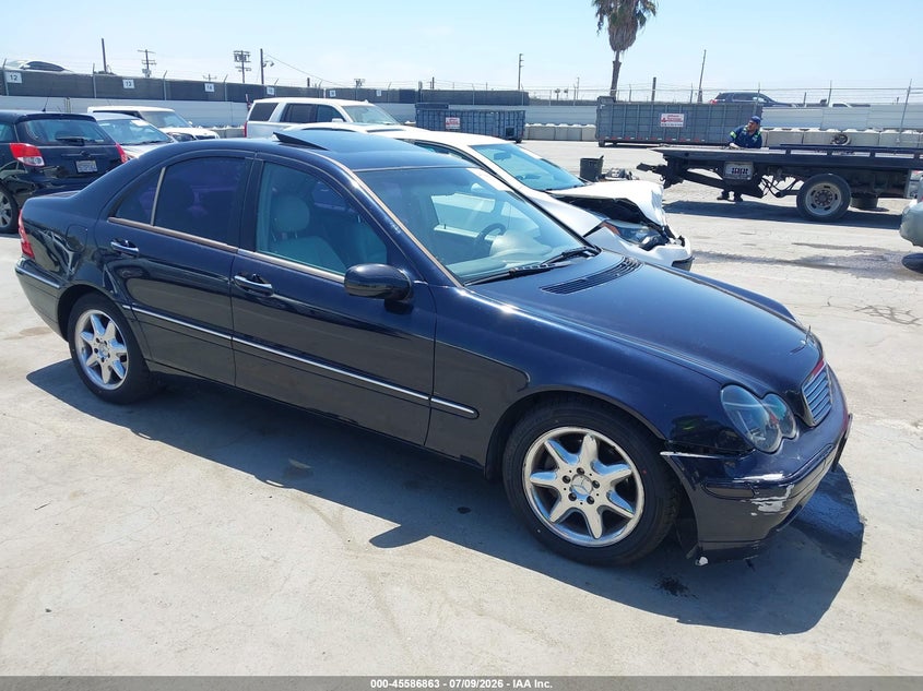2004 Mercedes-benz C class VIN WDBRF61J14A622184 IAAI salvage auction — NORMAL WEAR, Clear - Dealer Only (California), sold $500 on 2026-07-22 (photo 1)