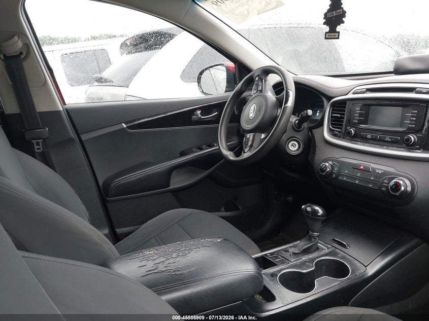 2016 Kia Sorento VIN 5XYPG4A35GG088879 IAAI salvage auction — NORMAL WEAR, Repossession Paperwork (South Carolina), sold $825 on 2026-07-28 (photo 5)