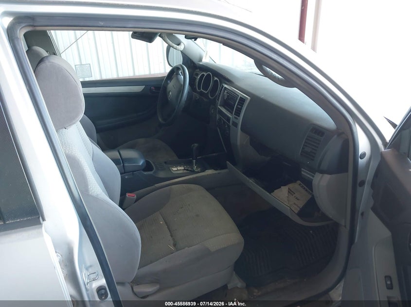 2003 Toyota 4runner VIN JTEZU14R338002109 IAAI salvage auction — NORMAL WEAR, Clear, sold $950 on 2026-07-28 (photo 5)