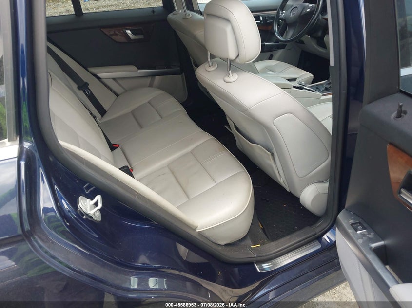 2012 Mercedes-benz Glk-class VIN WDCGG5GBXCF764013 IAAI salvage auction — NORMAL WEAR, Clear (Alabama), sold $300 on 2026-08-11 (photo 8)