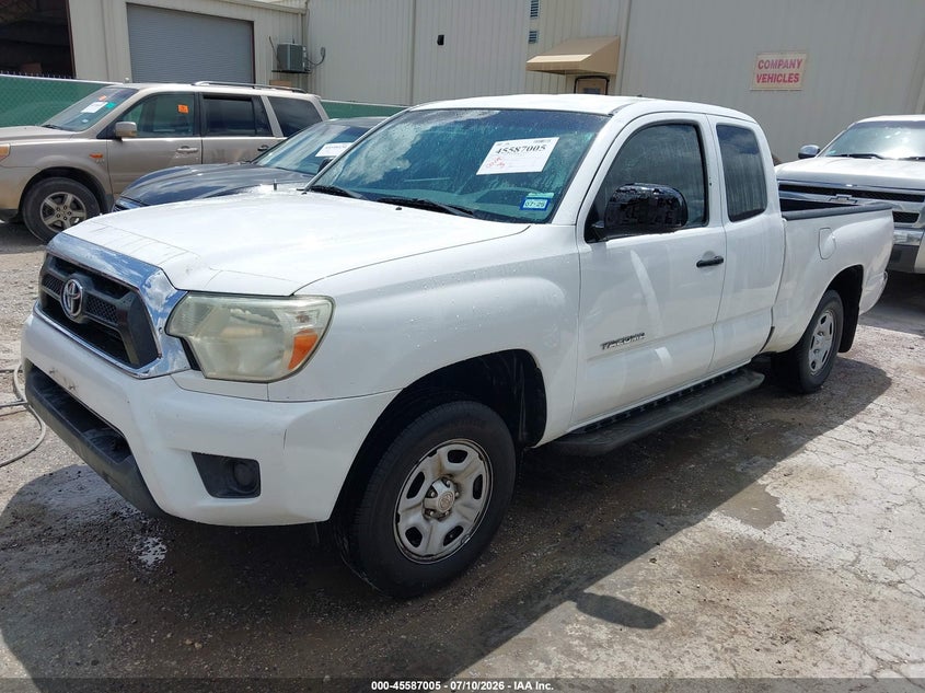 2014 Toyota Tacoma VIN 5TFTX4CN5EX047112 IAAI salvage auction — NORMAL WEAR, Original (Texas), sold $3,250 on 2026-07-29 (photo 2)