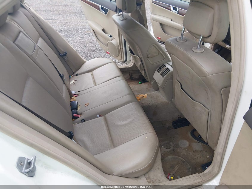 2010 Mercedes-benz C class VIN WDDGF5EB3AR102111 IAAI salvage auction — NORMAL WEAR, Repossession Paperwork (South Carolina), sold $525 on 2026-08-04 (photo 8)