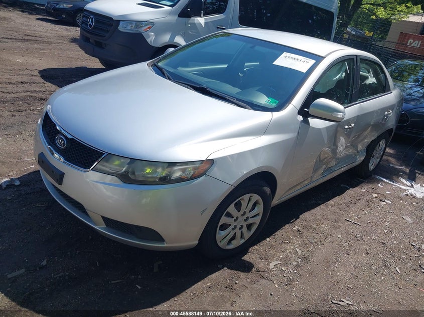 2010 Kia Forte VIN KNAFU4A28A5244325 IAAI salvage auction — SIDE, Clear (Virginia), sold $550 on 2026-07-25 (photo 2)