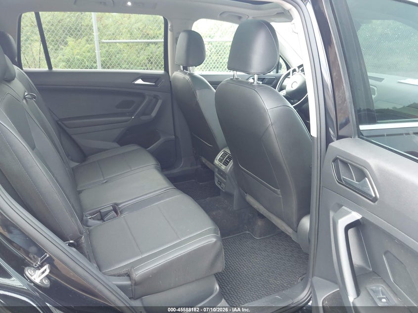 2018 Volkswagen Tiguan VIN 3VV2B7AX8JM024098 IAAI salvage auction — LEFT FRONT, Salvage (Pennsylvania), sold $3,850 on 2026-08-01 (photo 8)