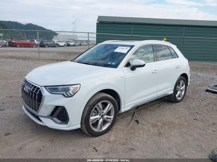 2024 Audi Q3 VIN WA1EECF33R1045378 IAAI salvage auction — FRONT & REAR, Salvage (Pennsylvania), sold $12,000 on 2026-08-18 (photo 2)