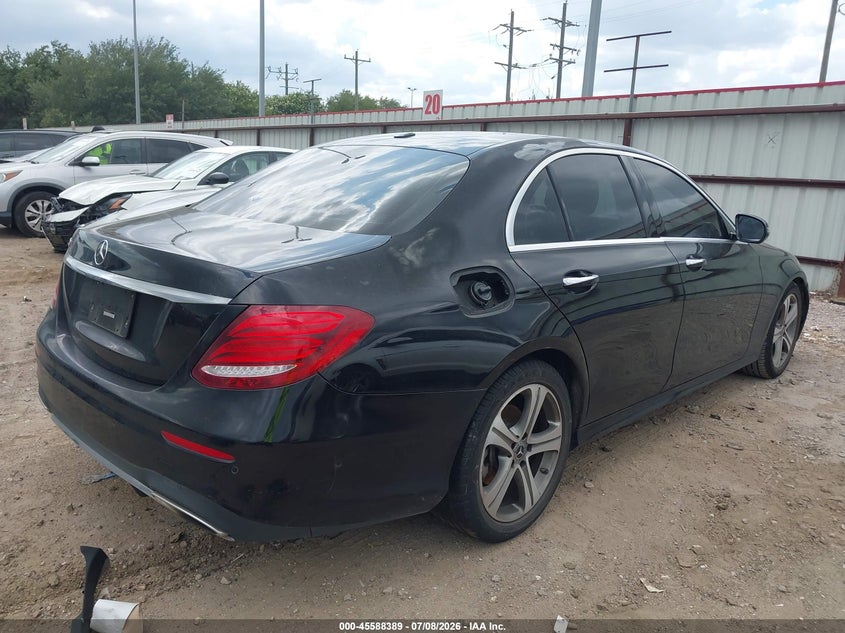2019 Mercedes-benz E-klasse VIN WDDZF4JB0KA509960 IAAI salvage auction — WATER/FLOOD, Salvage Title, sold $4,750 on 2026-07-23 (photo 4)