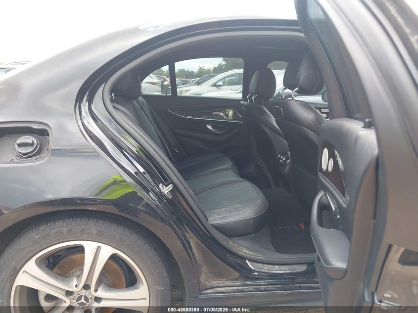 2019 Mercedes-benz E-klasse VIN WDDZF4JB0KA509960 IAAI salvage auction — WATER/FLOOD, Salvage Title, sold $4,750 on 2026-07-23 (photo 8)